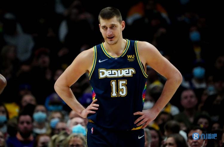 他在高位逼 他在高位逼